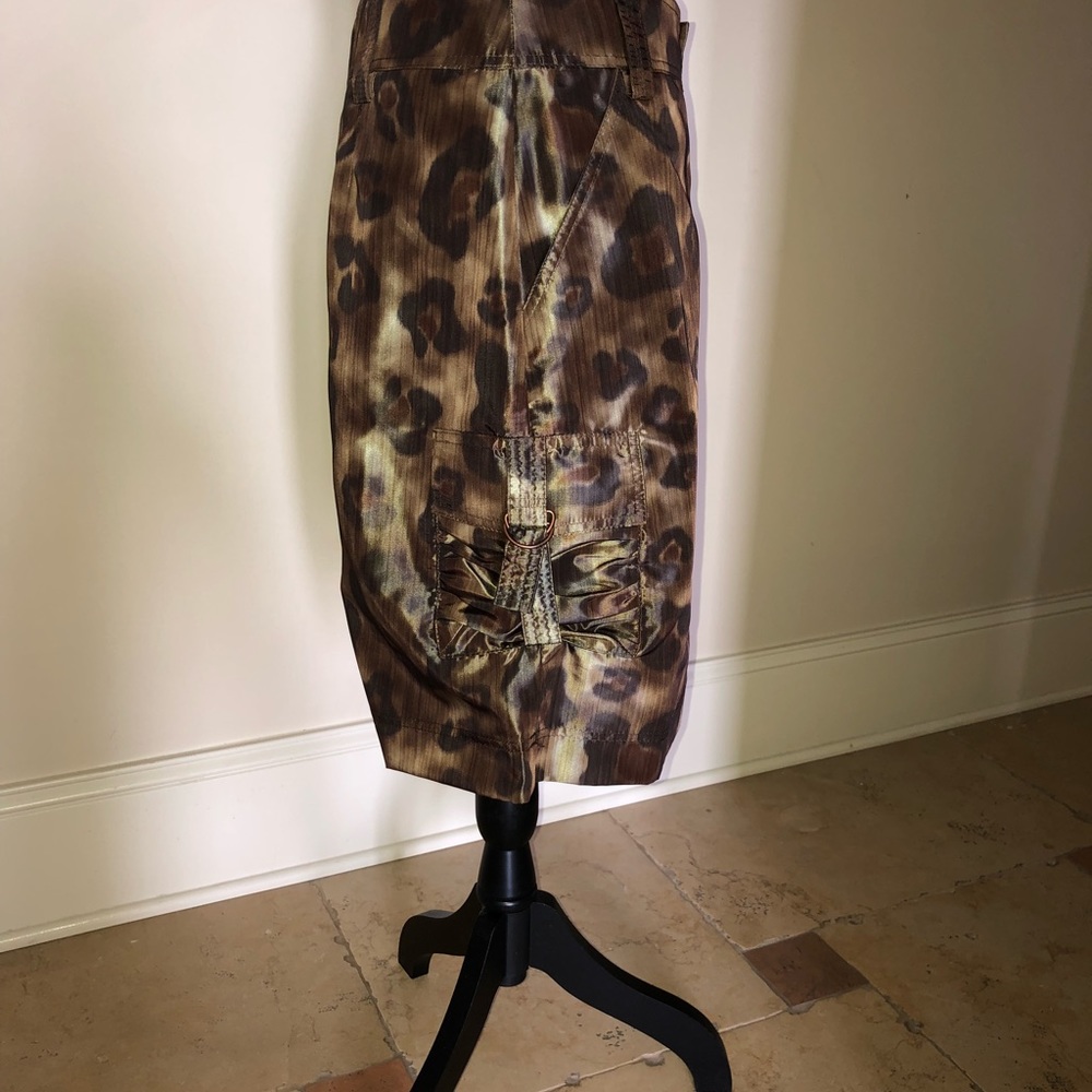 Skirt - Picture 3 of 4